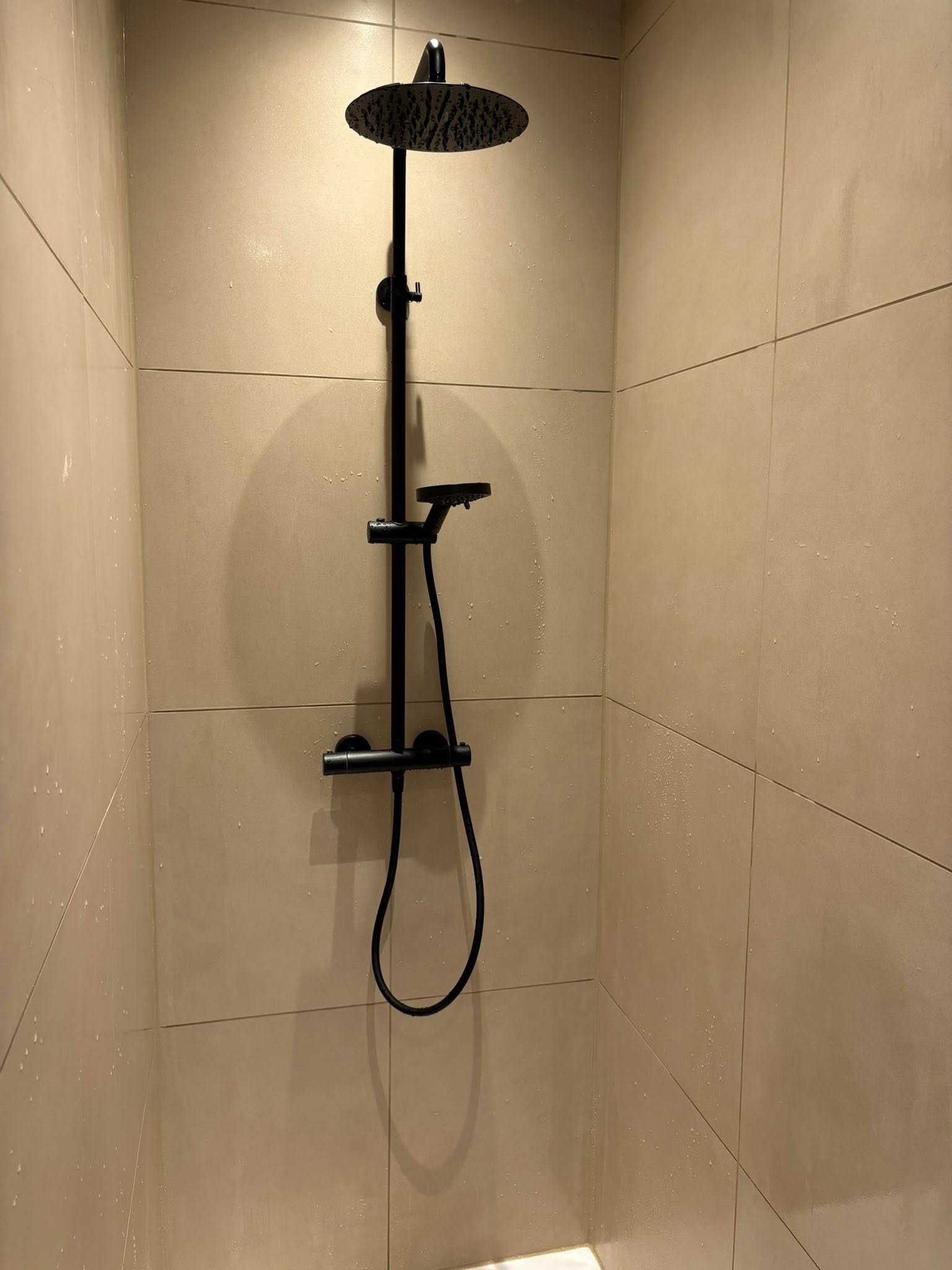 Volledige badkamerrenovatie — foto 4